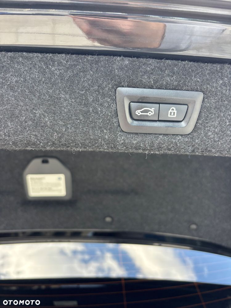 BMW Seria 5 530e iPerformance - 25