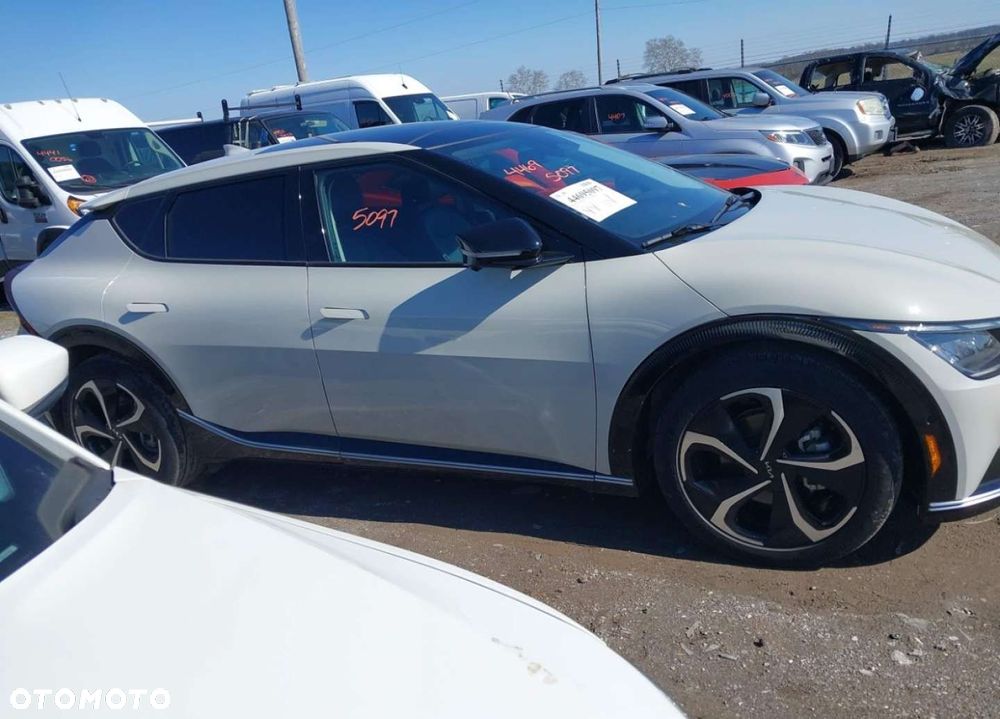 Kia EV6 - 5