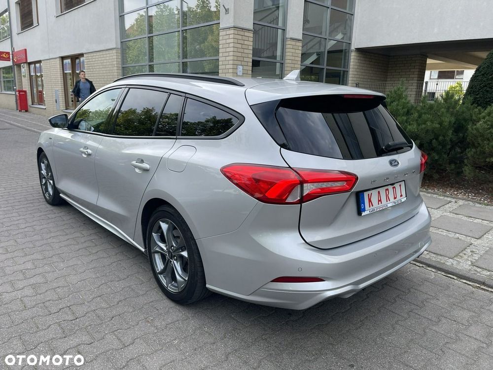 Ford Focus - 11