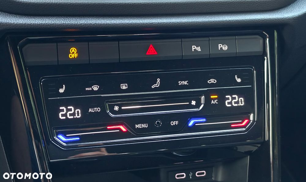 Volkswagen T-Roc 1.5 TSI R-Line - 38