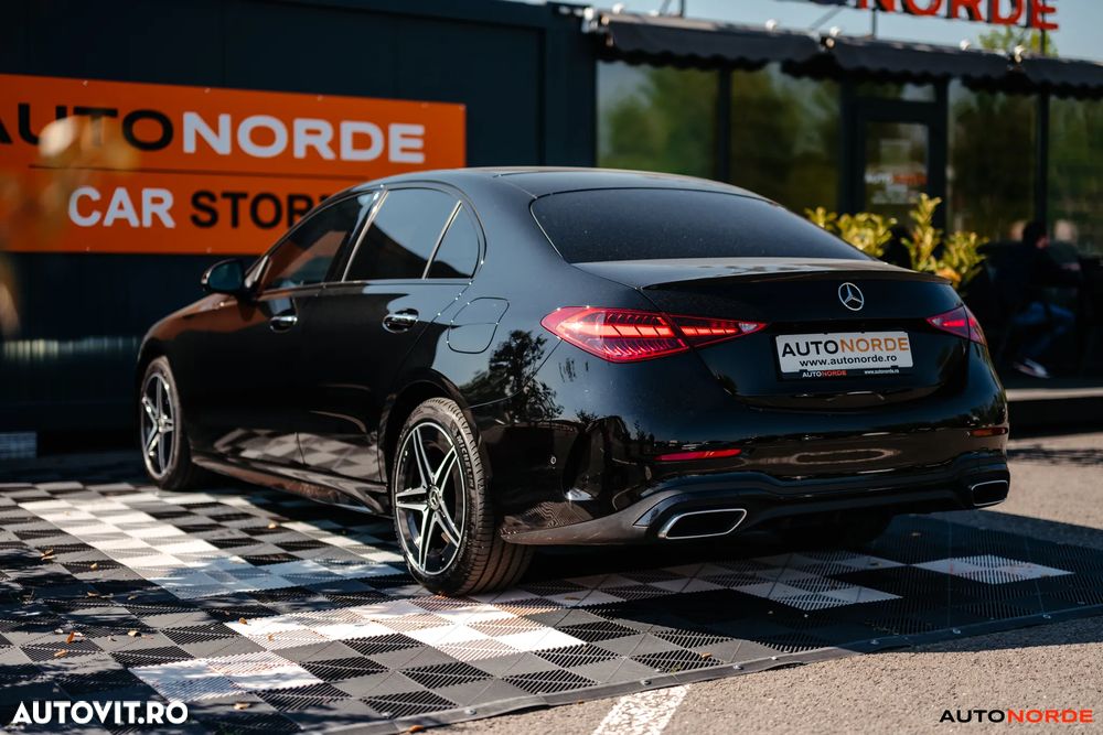 Mercedes-Benz C 300 e 9G-TRONIC AMG Line - 9