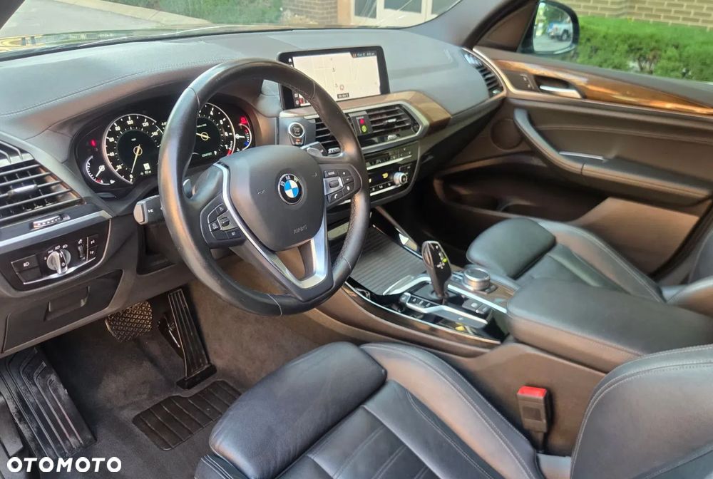 BMW X3 xDrive30i Luxury Line - 8