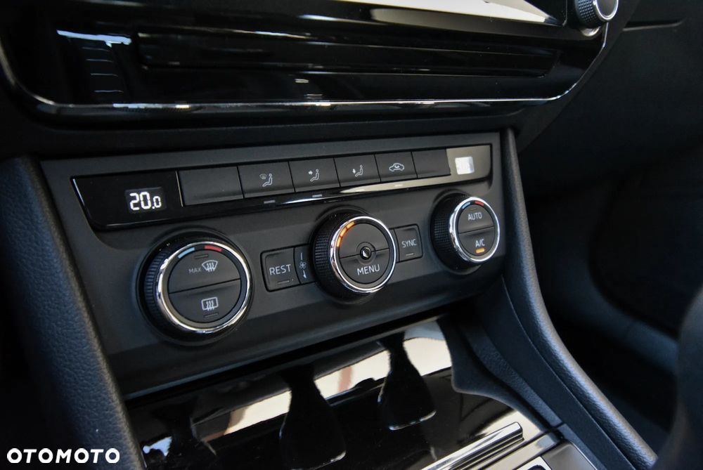 Skoda Superb 1.4 TSI ACT Ambition - 17