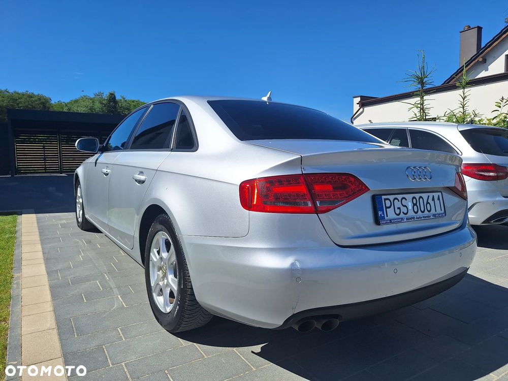 Audi A4 Limousine 2.0 TDI DPF Ambiente - 12