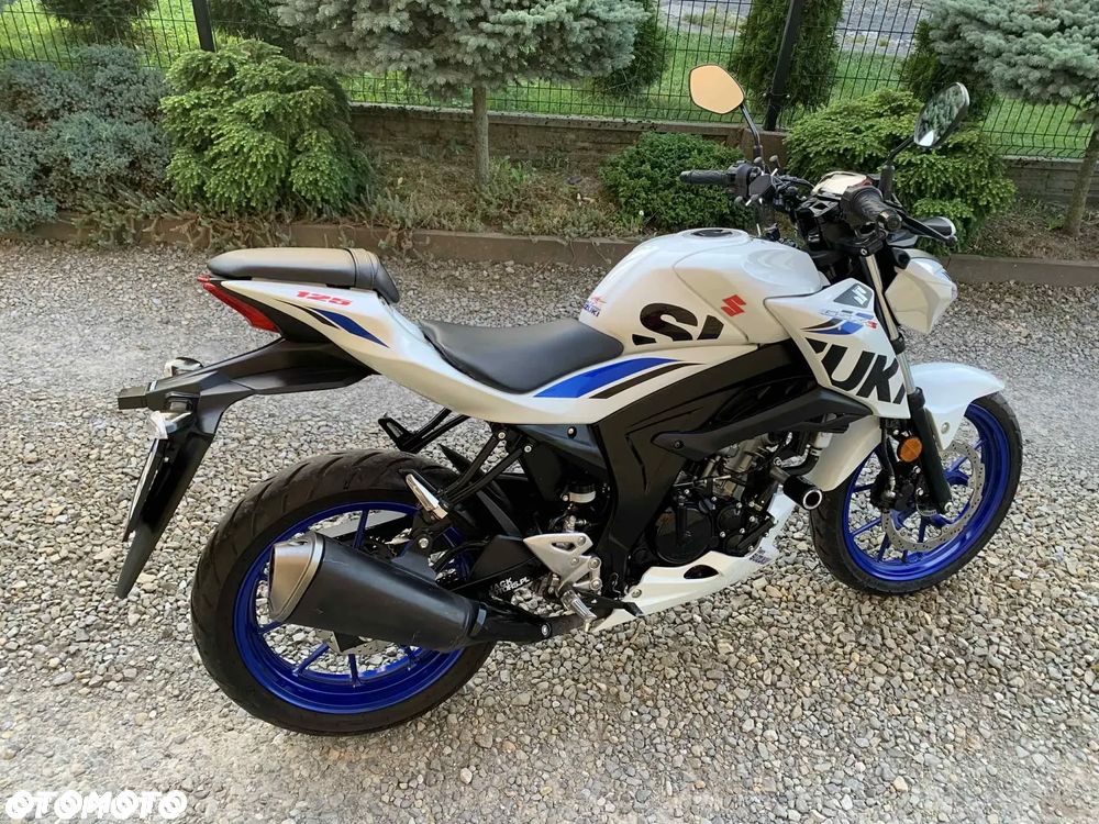 Suzuki GSX - 9
