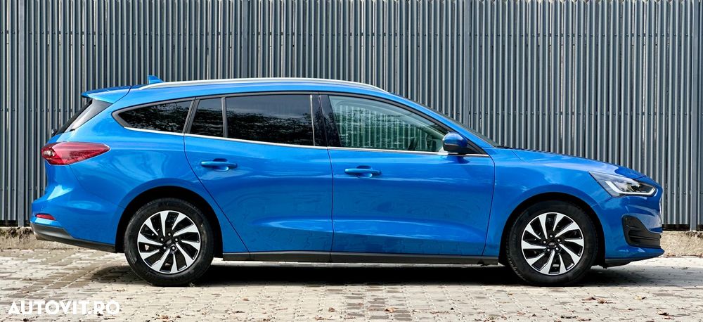 Ford Focus 1.5 EcoBlue Start-Stopp-System Aut. TITANIUM - 4