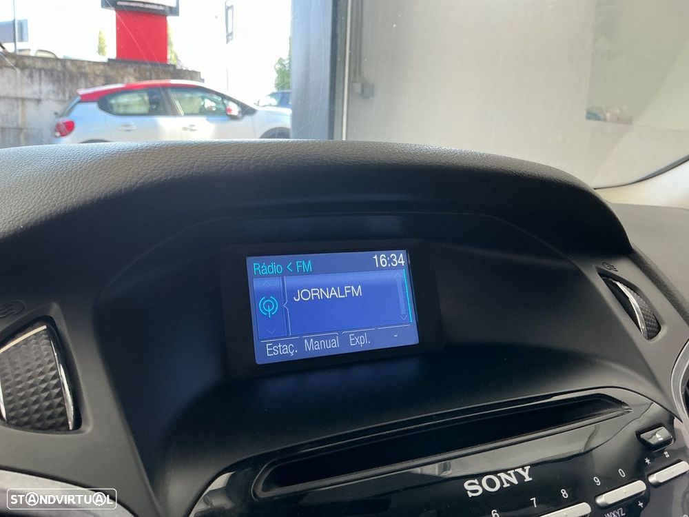 Ford Focus SW 1.6 TDCi Titanium - 12