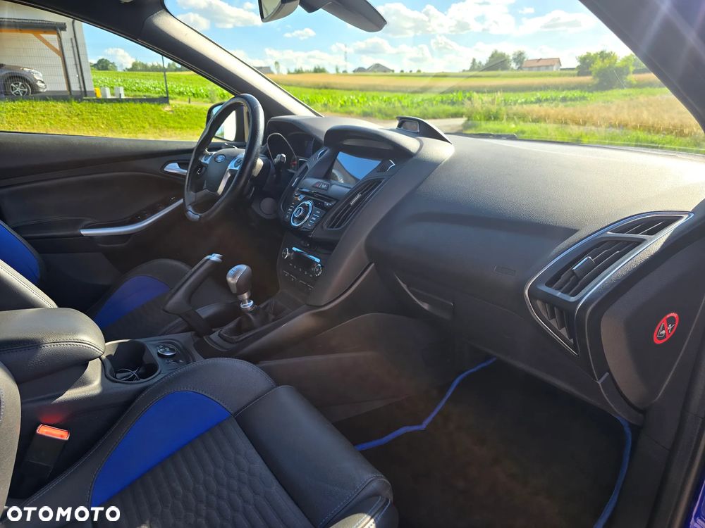 Ford Focus 2.0 EcoBoost ST - 19
