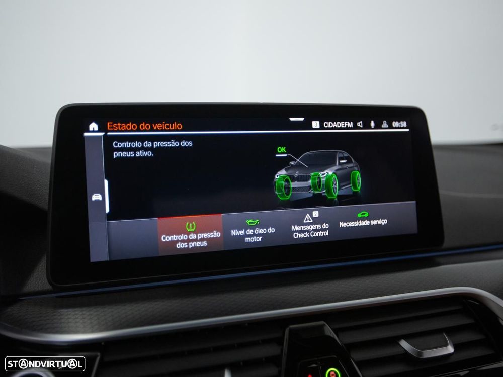 BMW 530 e Pack 50 anos M - 28