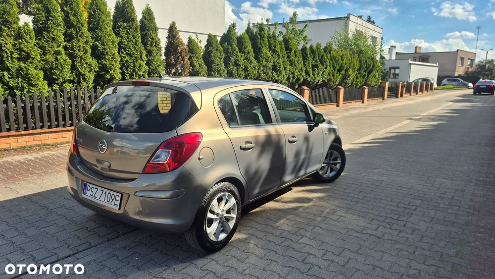 Opel Corsa 1.2 16V Enjoy - 9