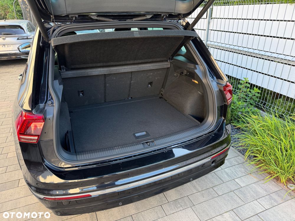 Volkswagen Tiguan 2.0 TDI SCR 4MotION DSG R-Line - 30