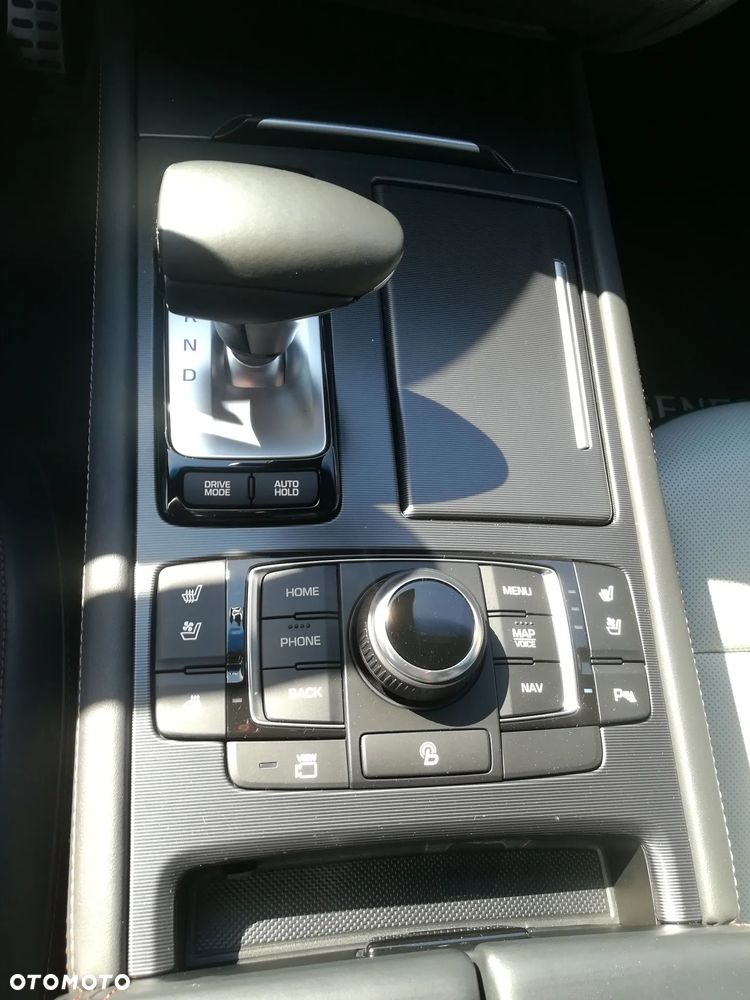 Genesis G80 - 22