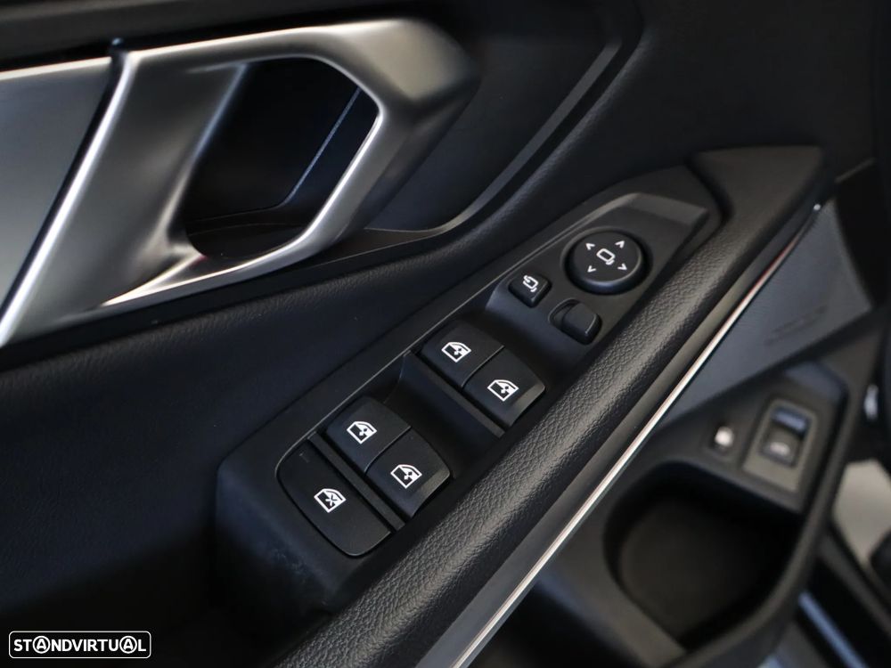 BMW 320 e Pack M Auto - 24