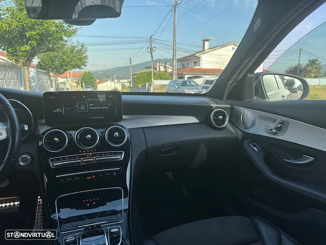 Mercedes-Benz C 300 de AMG Line - 4