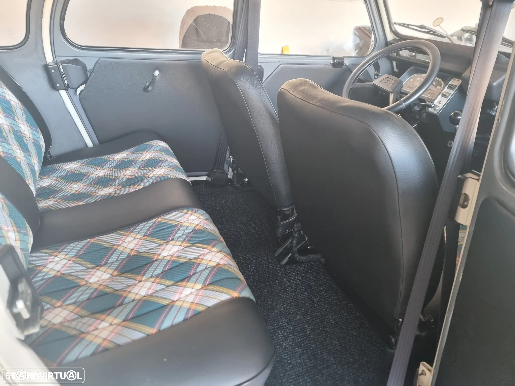 Citroën 2CV - 13