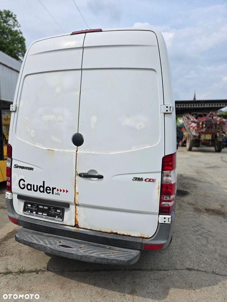Mercedes-Benz Sprinter 906.235 - 6