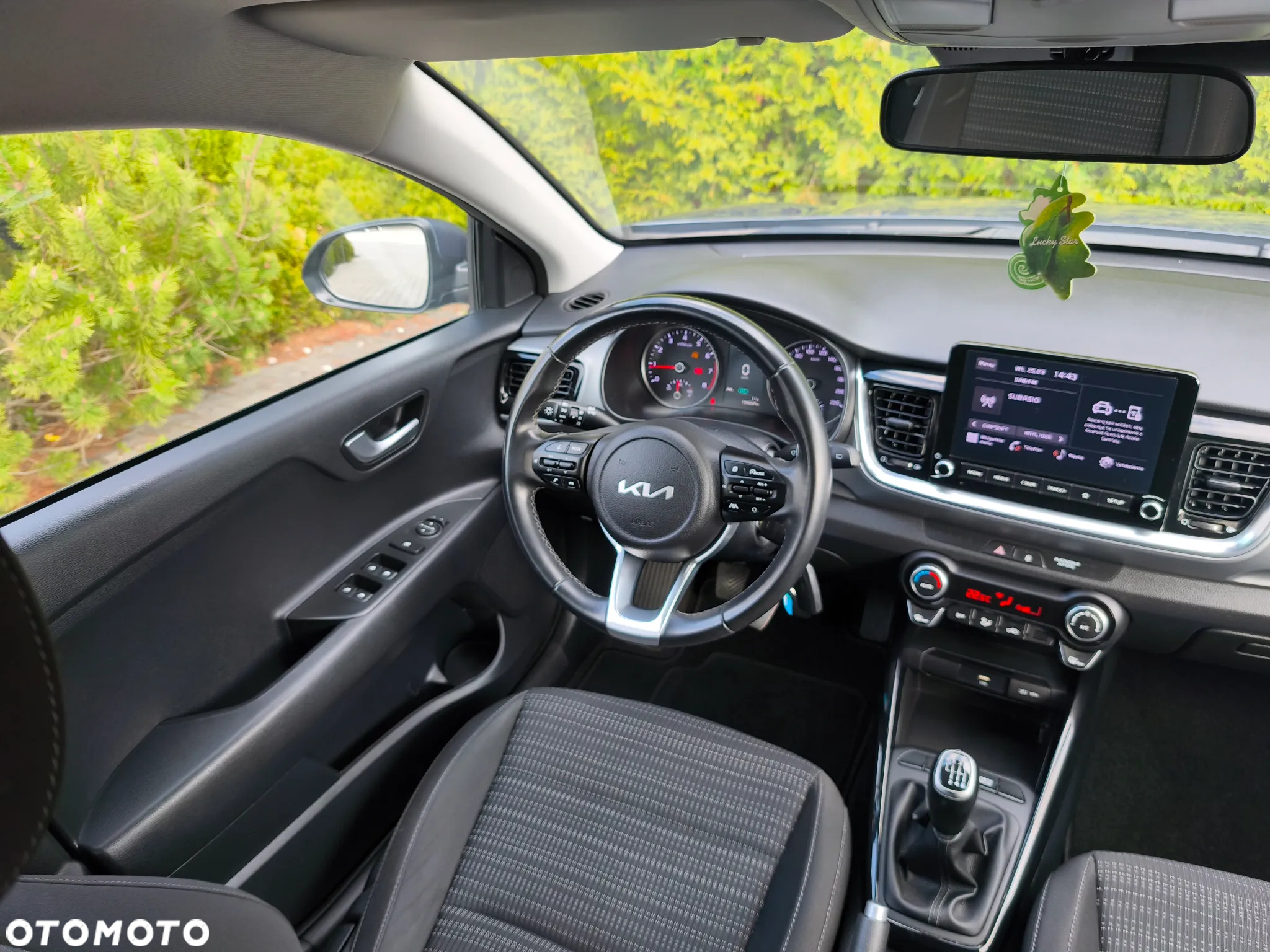 Kia Stonic - 23