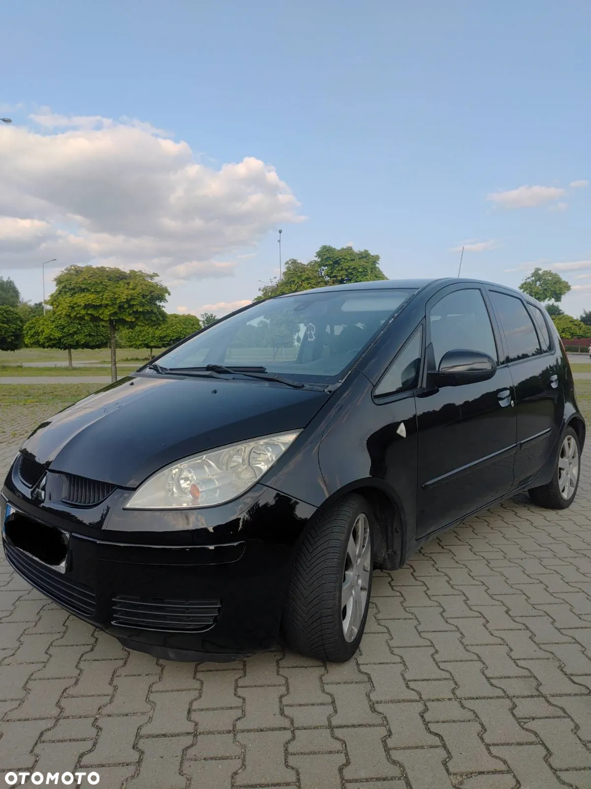 Mitsubishi Colt - 3