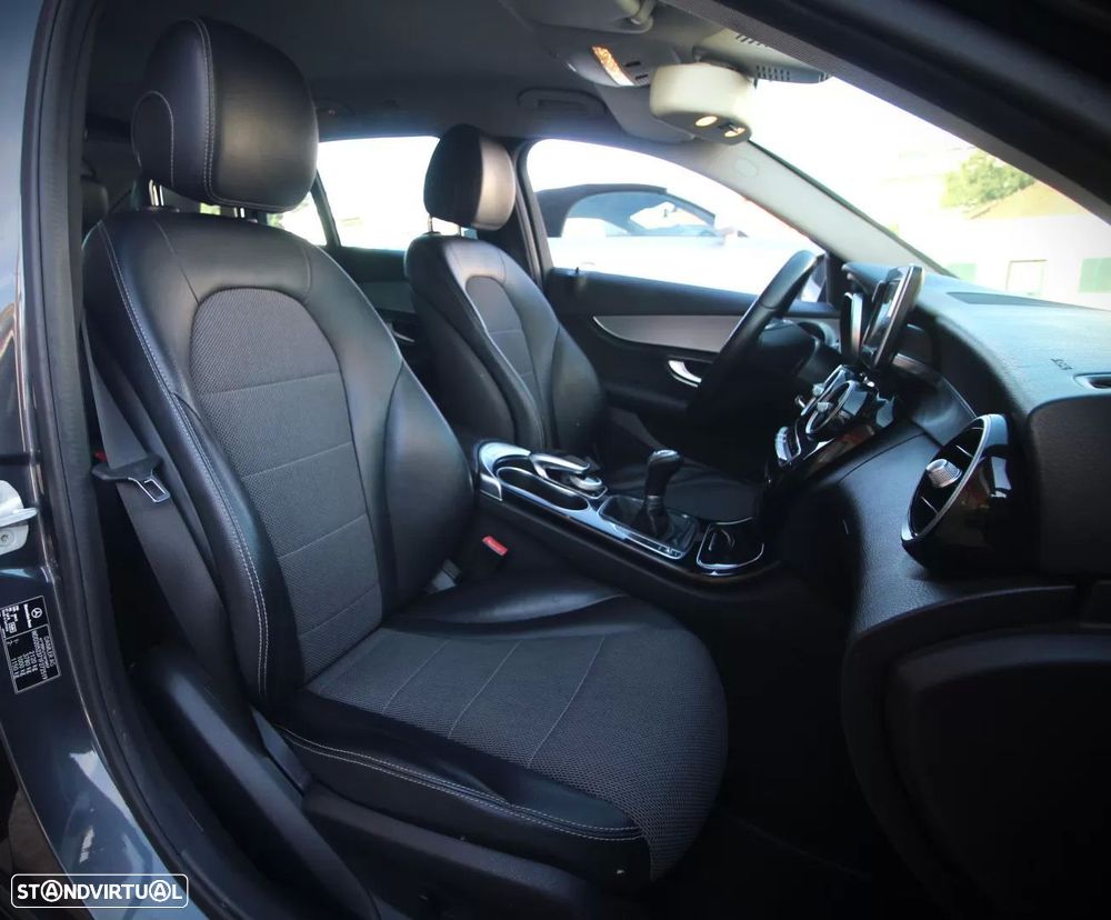 Mercedes-Benz C 200 d Exclusive - 32