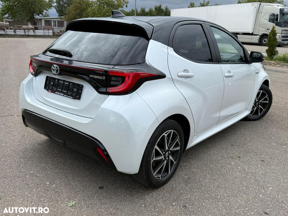 Toyota Yaris 1.5 VVT-i HSD Dynamic Plus - 28