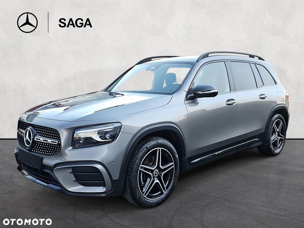 Mercedes-Benz GLB - 1