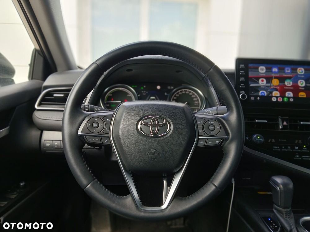 Toyota Camry - 14