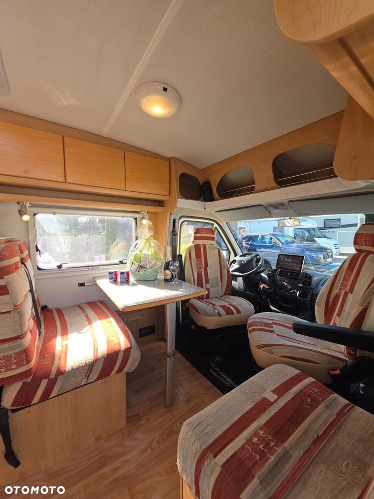 McLOUIS Fiat Ducato 2,8 jtd Kamper Garaz Duze Łózko Solar Stacja Multimedialna TV - 10