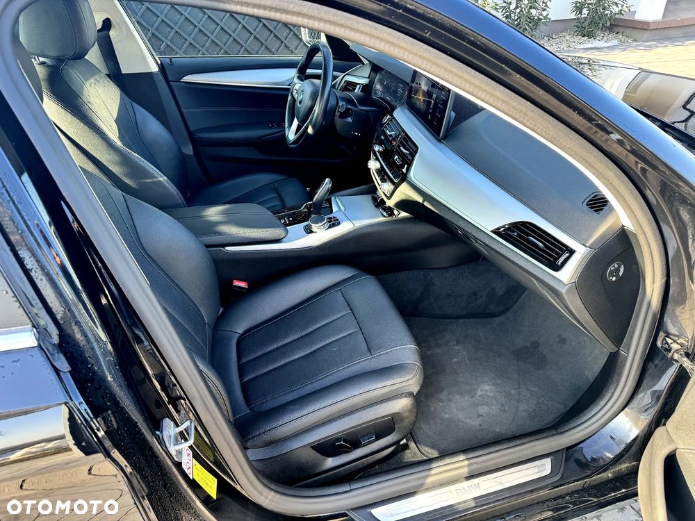 BMW Seria 5 520d Sport Line sport - 15