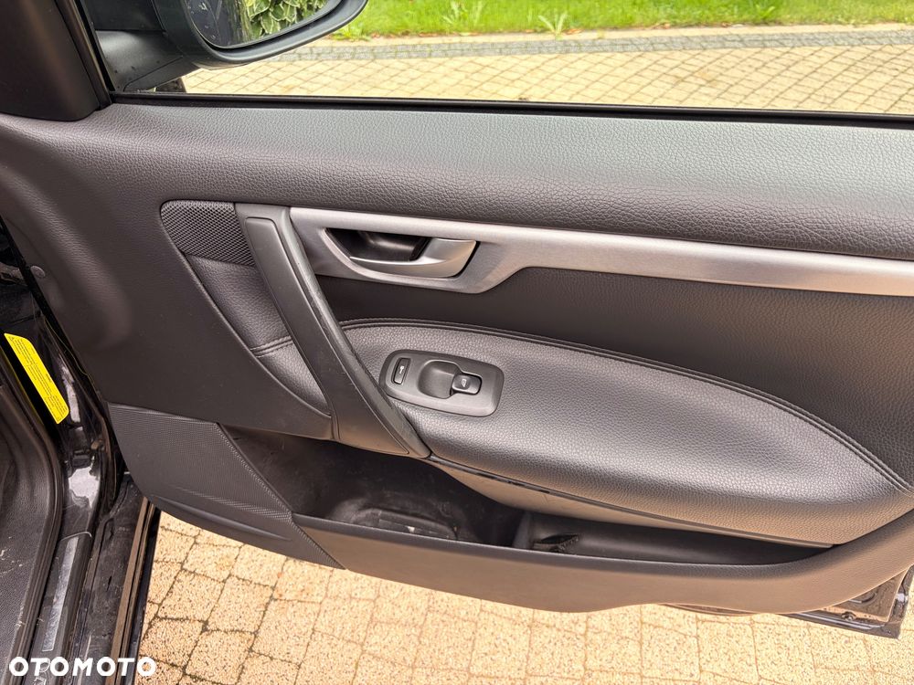 Volvo S60 2.4D5 Momentum - 17