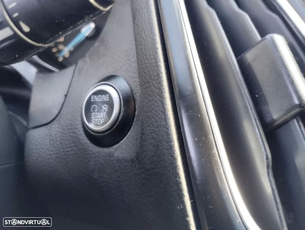 Ford Focus 1.0 EcoBoost Titanium - 26