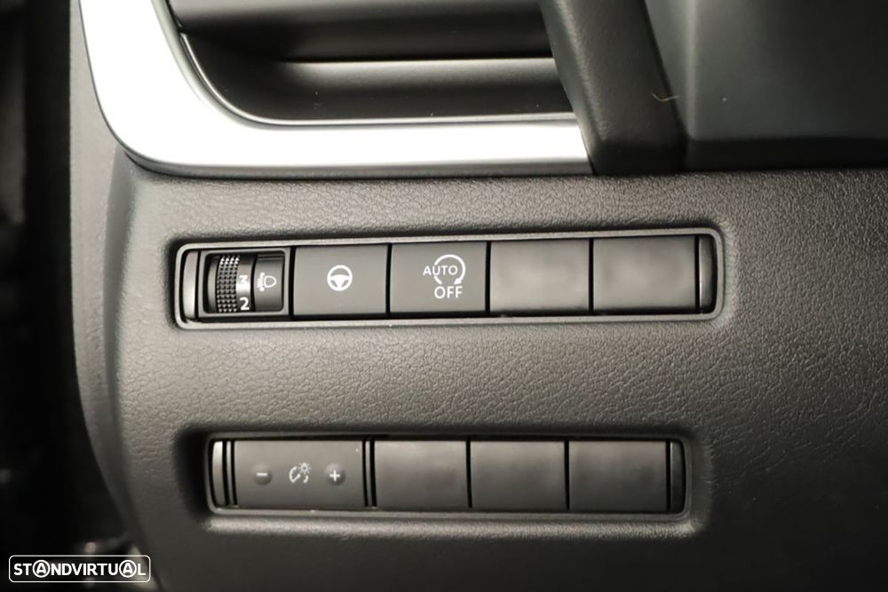 Nissan Qashqai 1.3 DIG-T N-Connecta LED - 19