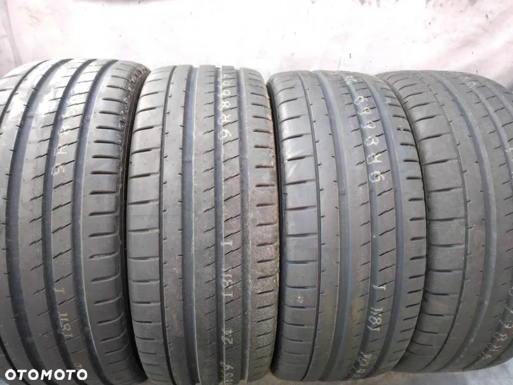 Yokohama Advan Sport V107 245/45 ZR19 102Y 2024 - 1