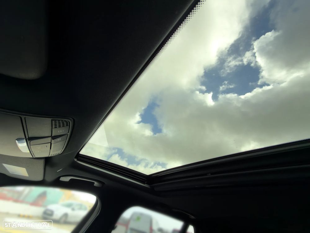 Mercedes-Benz E 300 - 12