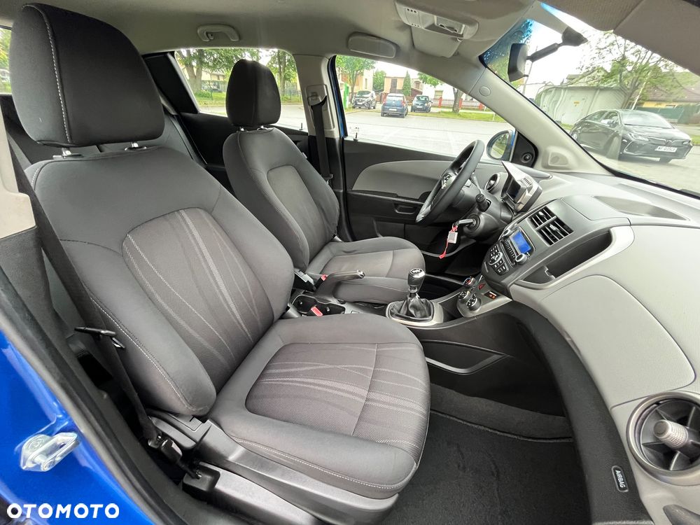Chevrolet Aveo 1.2 LT - 20