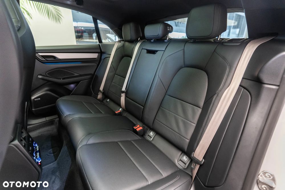 Porsche Macan GTS 100kWh - 12