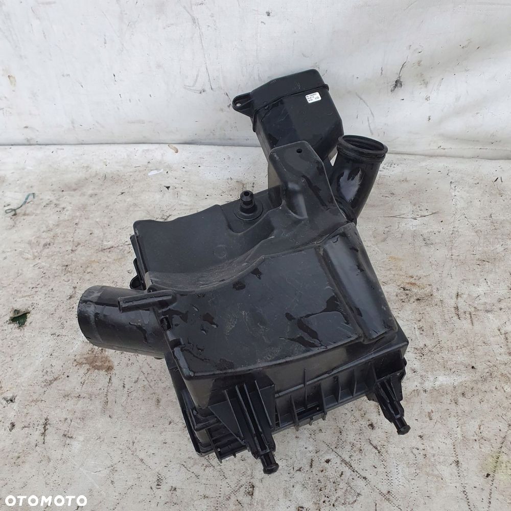 filtr powietrza Opel Corsa E 1.4 - 4