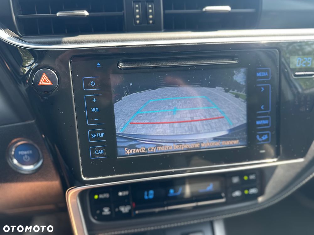 Toyota Auris - 14
