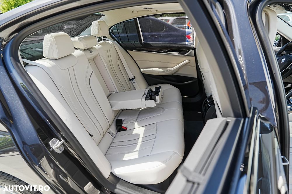 BMW Seria 5 530e xDrive Aut. Luxury Line - 19
