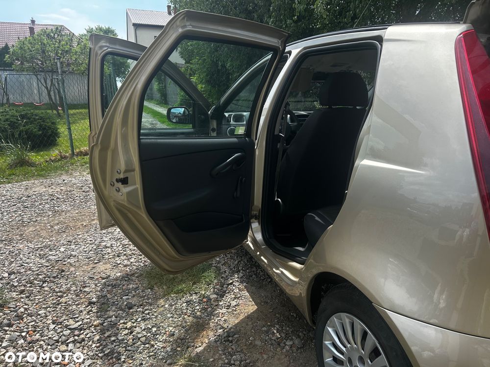 Fiat Punto - 8
