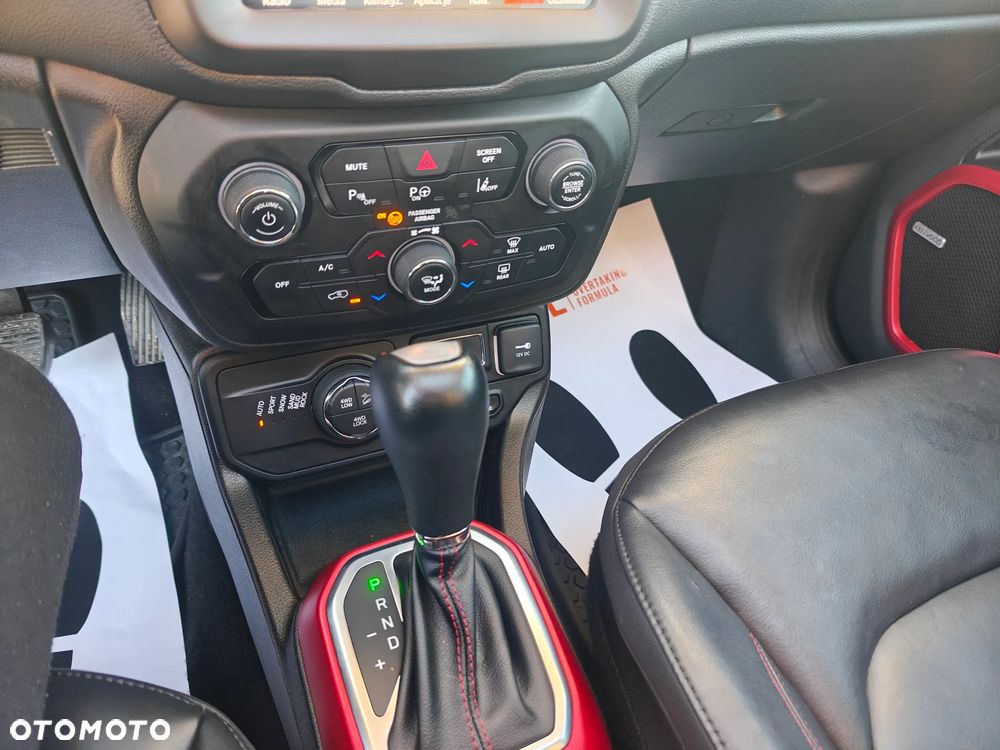 Jeep Renegade 1.3 GSE T4 Turbo PHEV 4xe Trailhawk S&S - 21