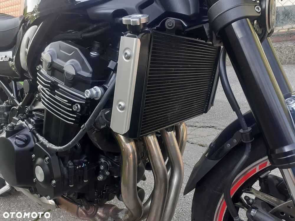 Kawasaki Z 900 RS - 23