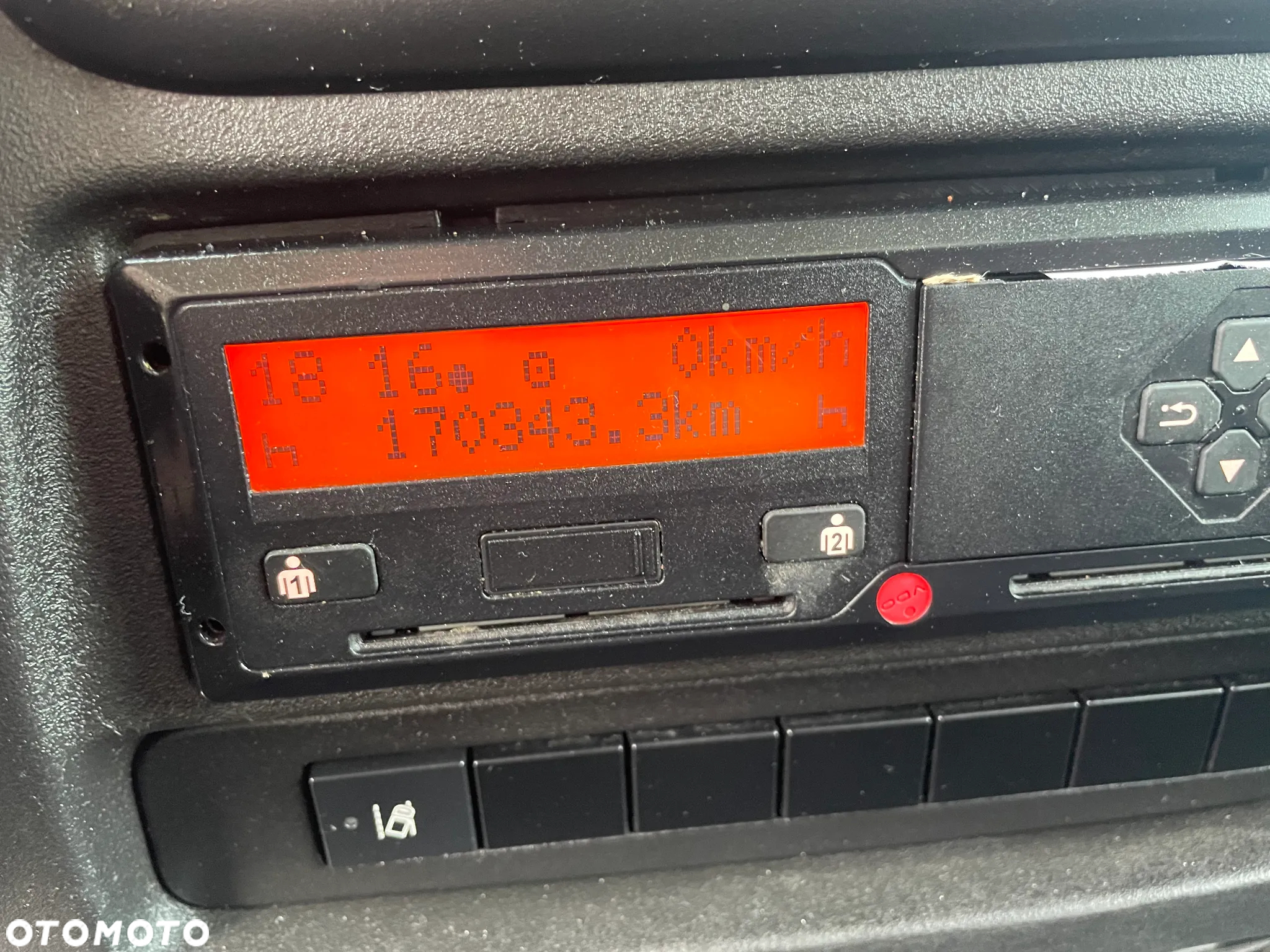 Iveco Daily śmieciarka - 8