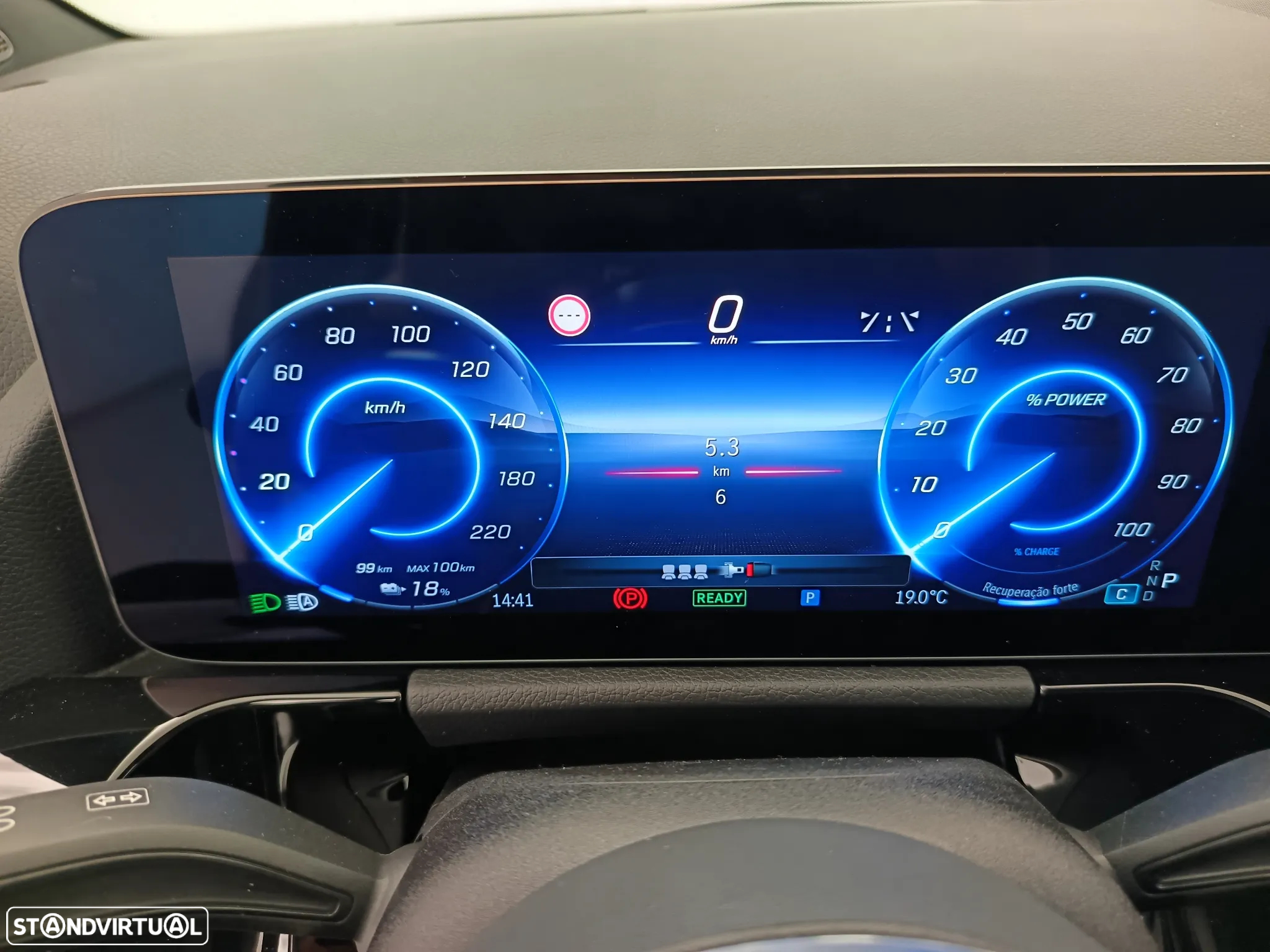 Mercedes-Benz EQA 250+ Progressive - 23