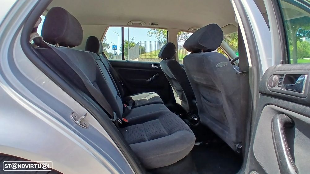 VW Golf 1.4i Confort - 7