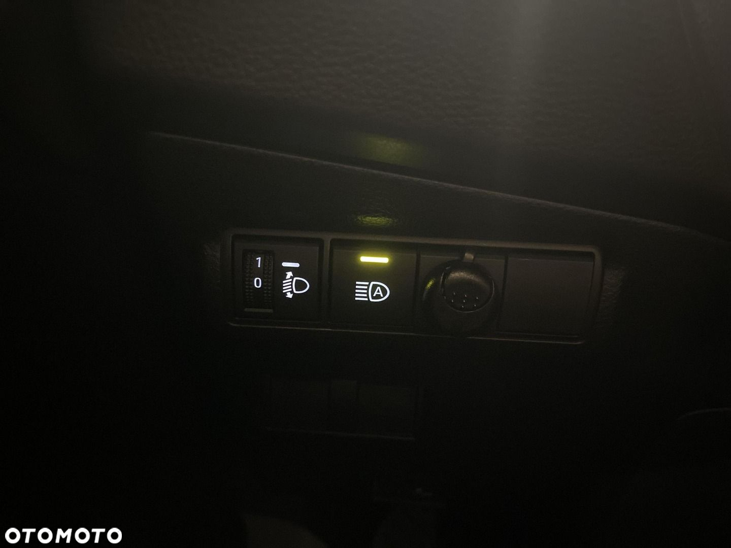 Toyota Corolla Cross - 18