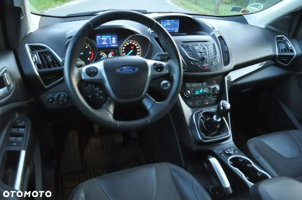 Ford Kuga 2.0 TDCi 2x4 Business Edition - 17