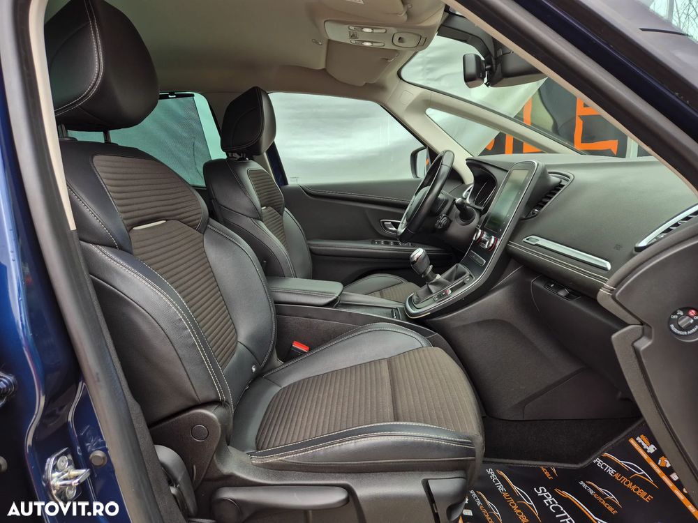 Renault Scenic TCe 140 GPF EDC BLACK EDITION - 13