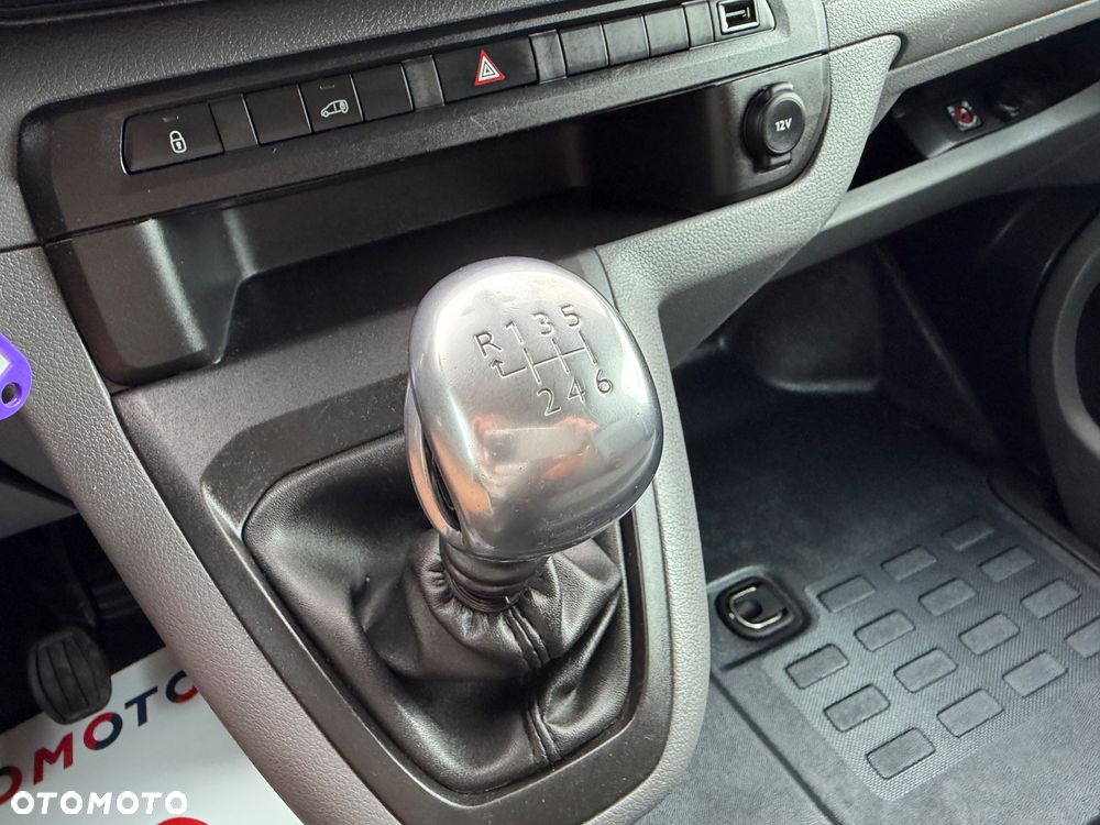 Opel Vivaro - 29