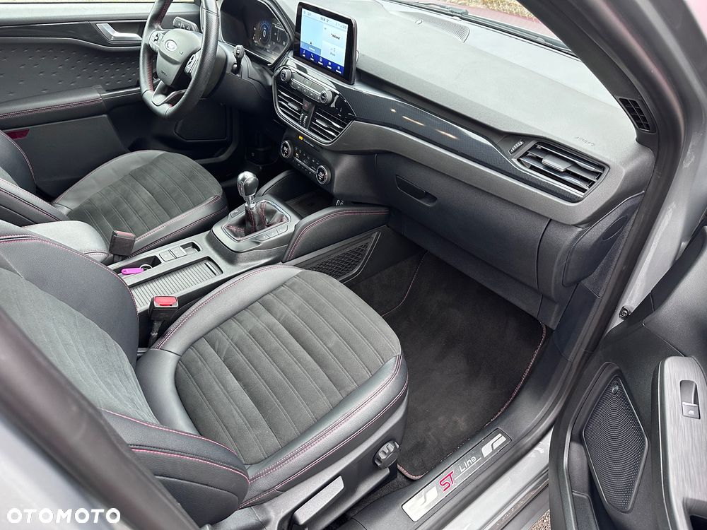 Ford Kuga - 12