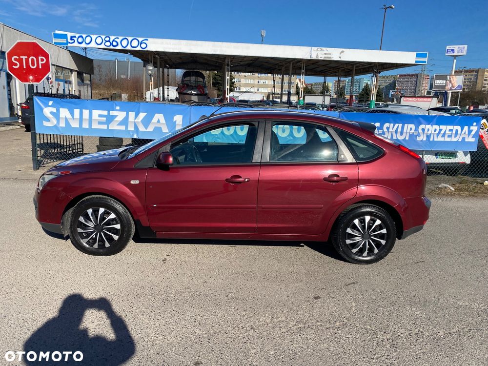 Ford Focus 1.6 16V Ghia - 14
